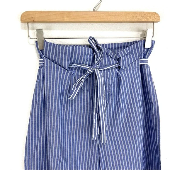 A New Day- Blue Stripe Wide Leg Crop Pant Size 4. - Picture 2 of 7